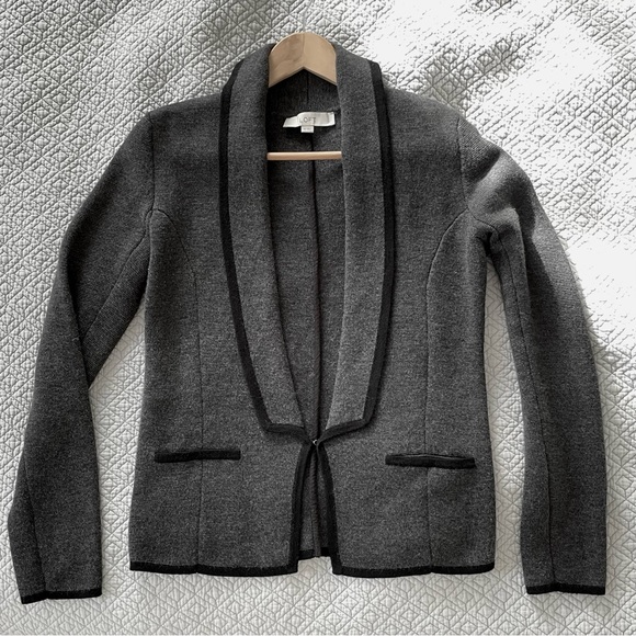 LOFT Tailored Sweater - Picture 1 of 14